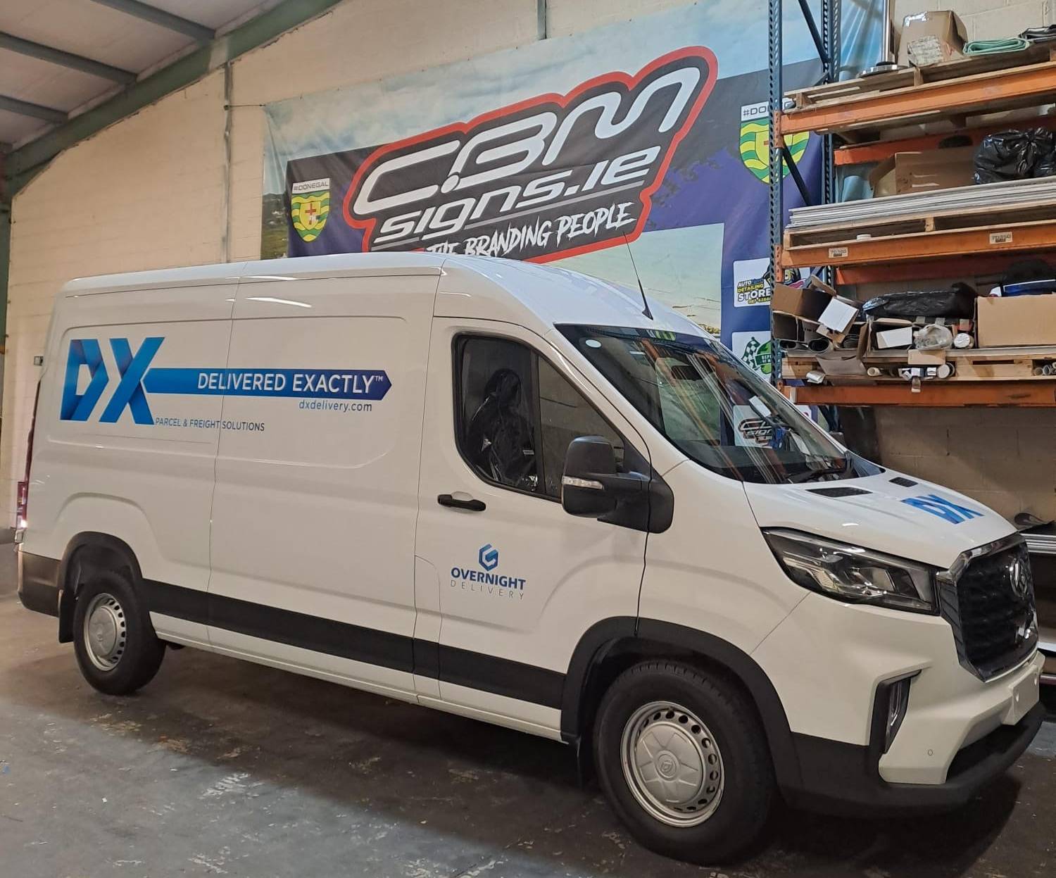 overnight-van-graphics van vehicle graphics